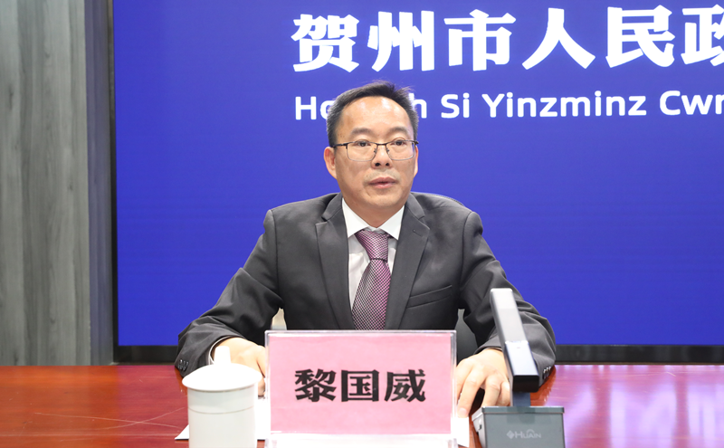 如何成为一名专业的贺州健身教练？这不仅是梦想，更是一门艺术。